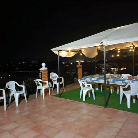 Bedroom With Private Bathroom And Two-Bedroom Family Suite In Quiet Forest Country House 80M2 Large Swimming Pool Music Town Lliria The Garden And Swimmingpool And Garden Are Shared Eksteriør billede