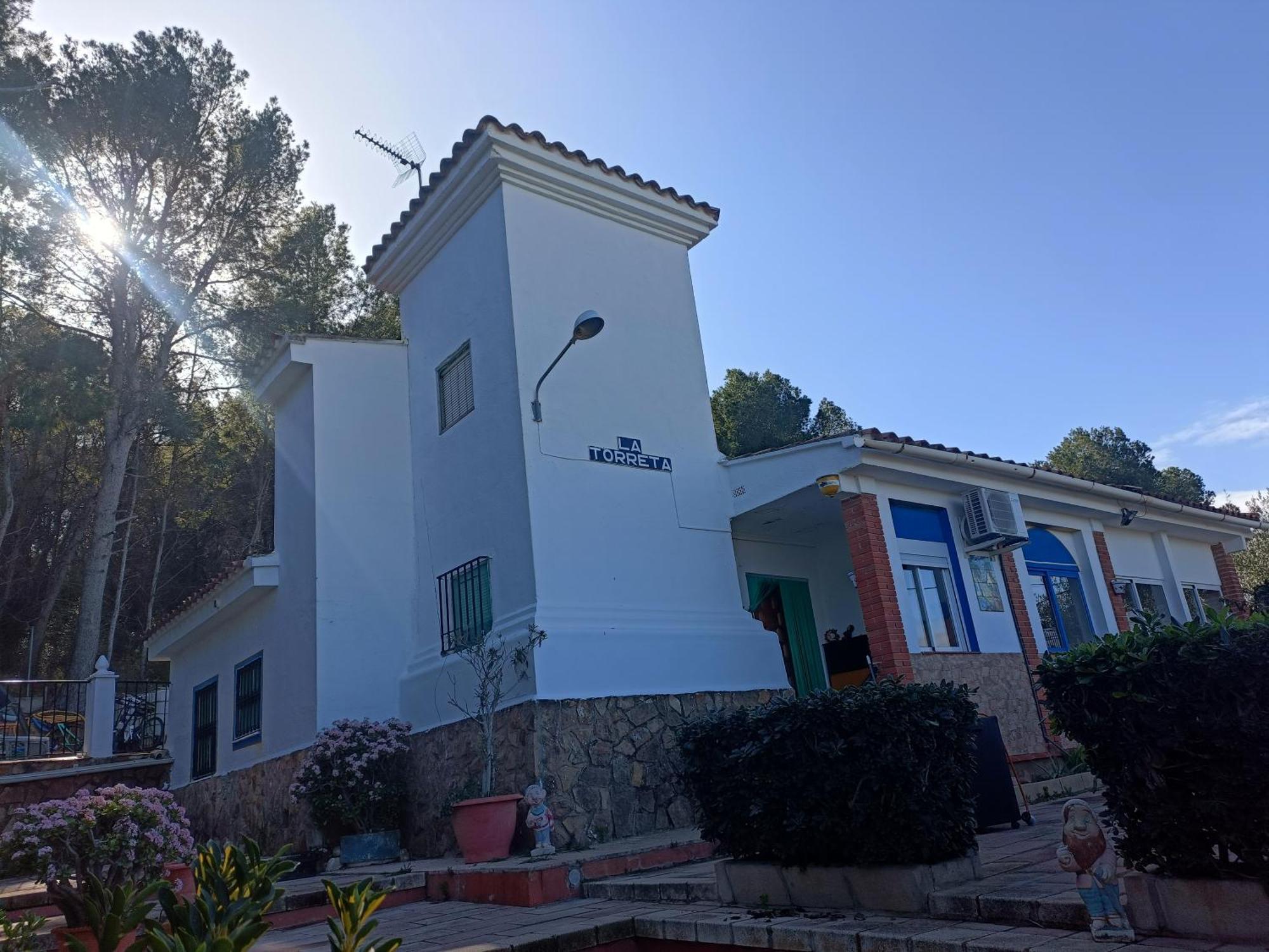 Bedroom With Private Bathroom And Two-Bedroom Family Suite In Quiet Forest Country House 80M2 Large Swimming Pool Music Town Lliria The Garden And Swimmingpool And Garden Are Shared Værelse billede